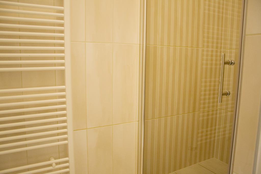 Flowers City Center Apartments Zagreb Room photo