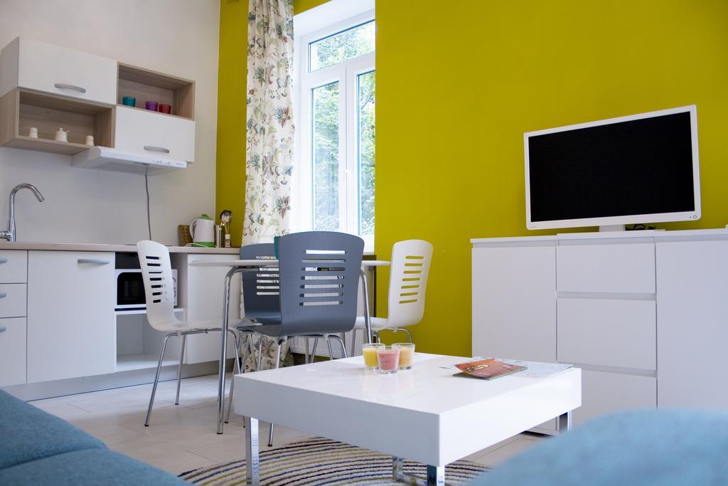 Flowers City Center Apartments Zagreb Room photo